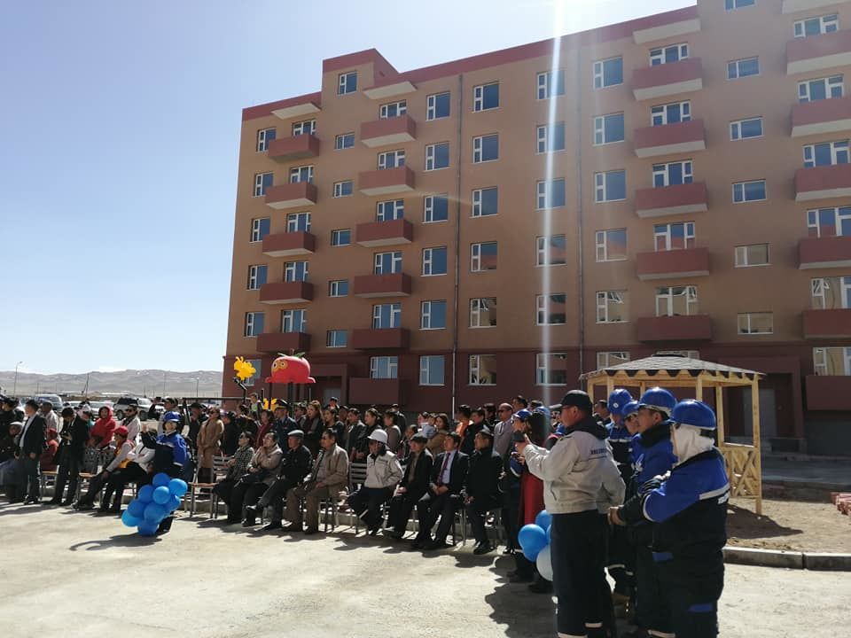Говь-Алтай аймагт 120 айлын орон сууцны барилгын ажил дуусаж, оршин суугчдаа хүлээн авахад бэлэн боллоо